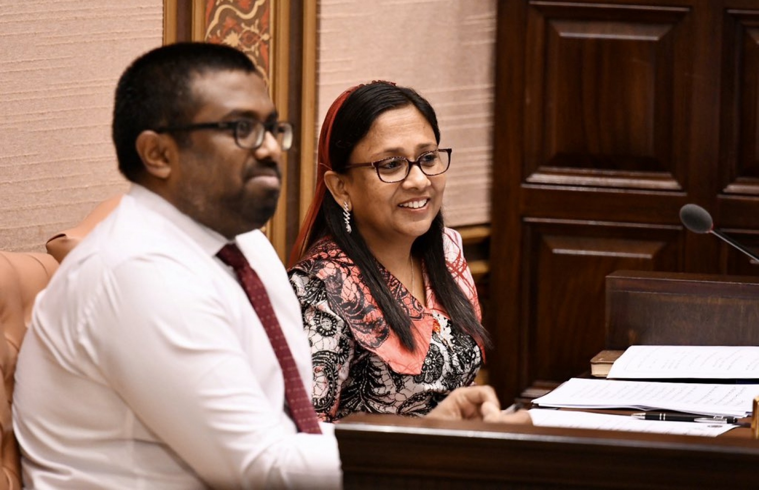 މާދަމާގެ ޖަލްސާއަށް މިނިސްޓަރ ޒަހާ ހާޒިރު ކުރަނީ