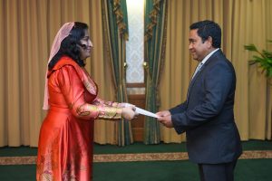 އާޒިމާގެ ޝަރީއަތުގެ އަޑުއެހުމެއް އާދީއްތަ ދުވަހު