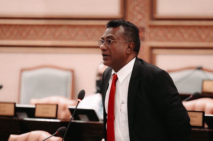 ޤާސިމްގެ ހަގު އަތްނބަށް ހެލްތު މިނިސްޓަރުކަން ނުދިނީ ހަމަކިރިޔާ: ޖާބިރު