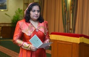 އާޒިމާގެ ޝަރީއަތުގެ އަޑުއެހުމެއް މާދަމާ