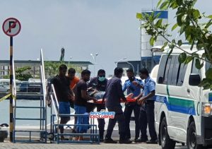 މަރުވެފައި އޮއްވާ ފެނުނު ޒުވާނާގެ ތަޚްޤީޤަށް އާންމުންގެ އެހީއަށް އެދިއްޖެ