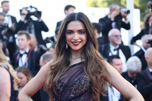 ދިޕިކާގެ އަތުގައި އަގުބޮޑު އެތައް ދަބަހެއް!