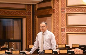ހުށަހަޅާފައި އޮތީ ދަރަނި ބޮޑު ބަޖެޓެއް، ދަރަނި އަދާކުރެވޭނެ ގޮތެއް ނުދެއްކޭ: އާދަމް ޝަރީފް