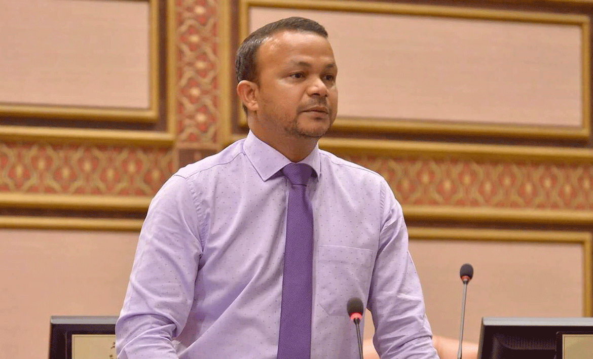 ބޮޑު މަޤާމަކާއި، ވަޒީފާއެއް ލިބޭއިރަށް ނުބައްދަލު މުއްސަނދިކަން ހޯދާގޮތް ބަލައި ހުއްޓުވަންޖެހޭ