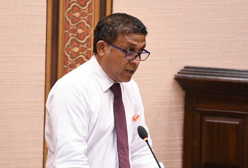 ޕްލެއިނިންގ މިނިސްޓަރ އަސްލަމާއި ސުވާލުކުރުން މާދަމާގެ ޖަލްސާގައި