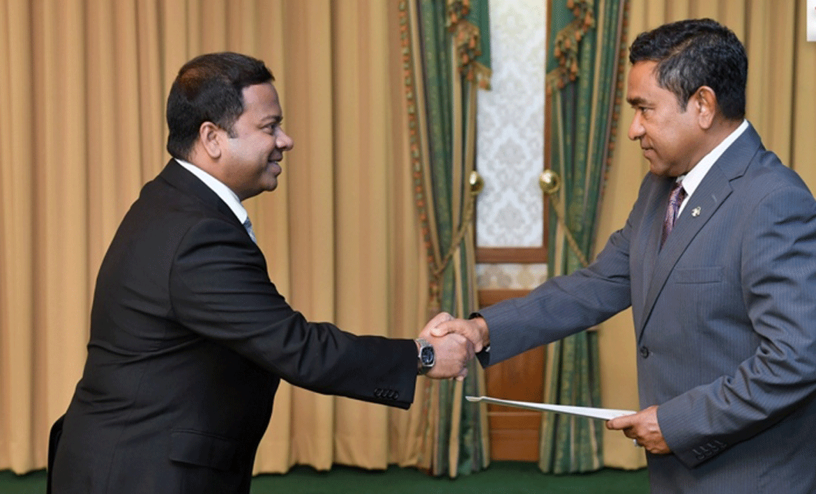 ސިޔާސީ ފައިދާއަށް ޗައިނާއާއި އޮތްގުޅުން ހީނަރުވުމުން ތަރައްޤީއަށް ވަނީ ހުރަސް އެޅިފަ – މުންދު