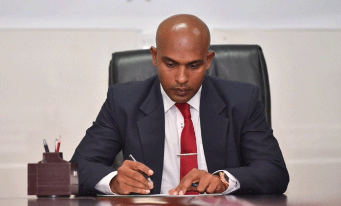 ކުރީގެ އިމިގްރޭޝަން ކޮންޓްރޯލާ ޙަސަން ޢަލީގެ ޕާސްޕޯޓް ހިފަހައްޓައިފި