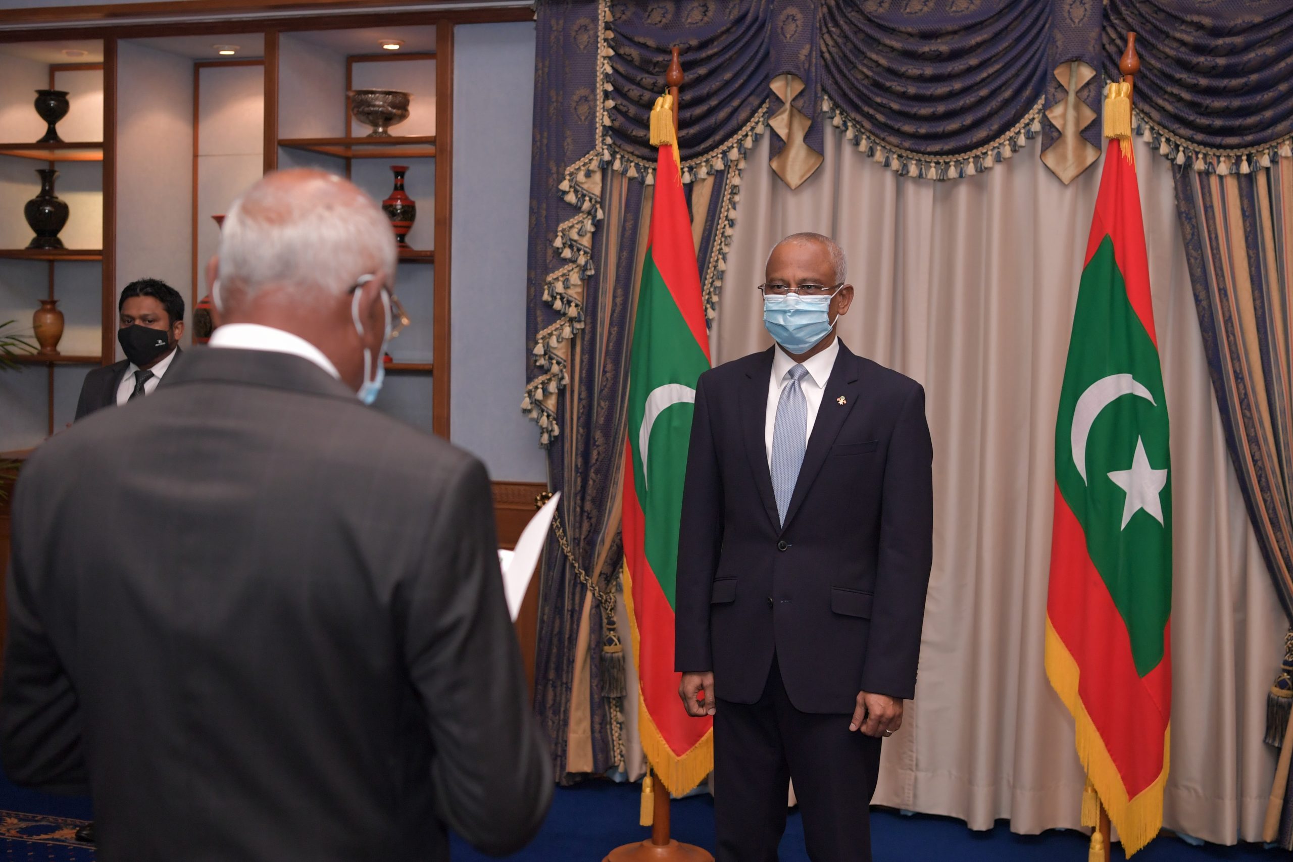 ނަސީމް އައްޔަން ކުރުމާއިއެކު، ރައީސް ނަޝީދުގެ ތަޢުރީފް ރައީސަށް