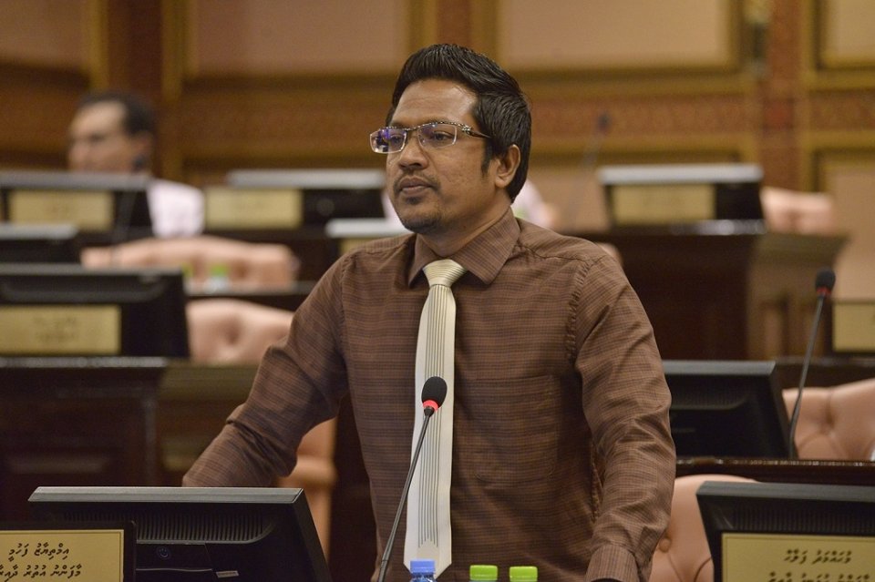 އޭސީސީ ނާޤާބިލު، ސިފާގެ މައްޗަށް ހިންގި ތަޙްޤީޤު ރަނގަޅެއްނޫން: އިންތި