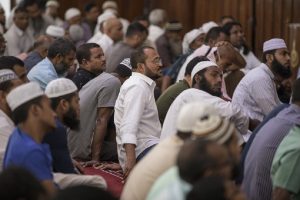 ދެދުނިޔޭގެ ބާއްޖަވެރިކަމަށްޓަކައި އުމުރުން ދުވަސްވީ މީހުންނަށް ކަމޭހިތައި އަޅާލަންޖެހޭ