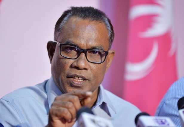 މިހާރު މި ފެންނީ އަދިރި ދައުލަތަކުން ފެންނަމުންދާނޭ ސިފަތައް: އަދުރޭ