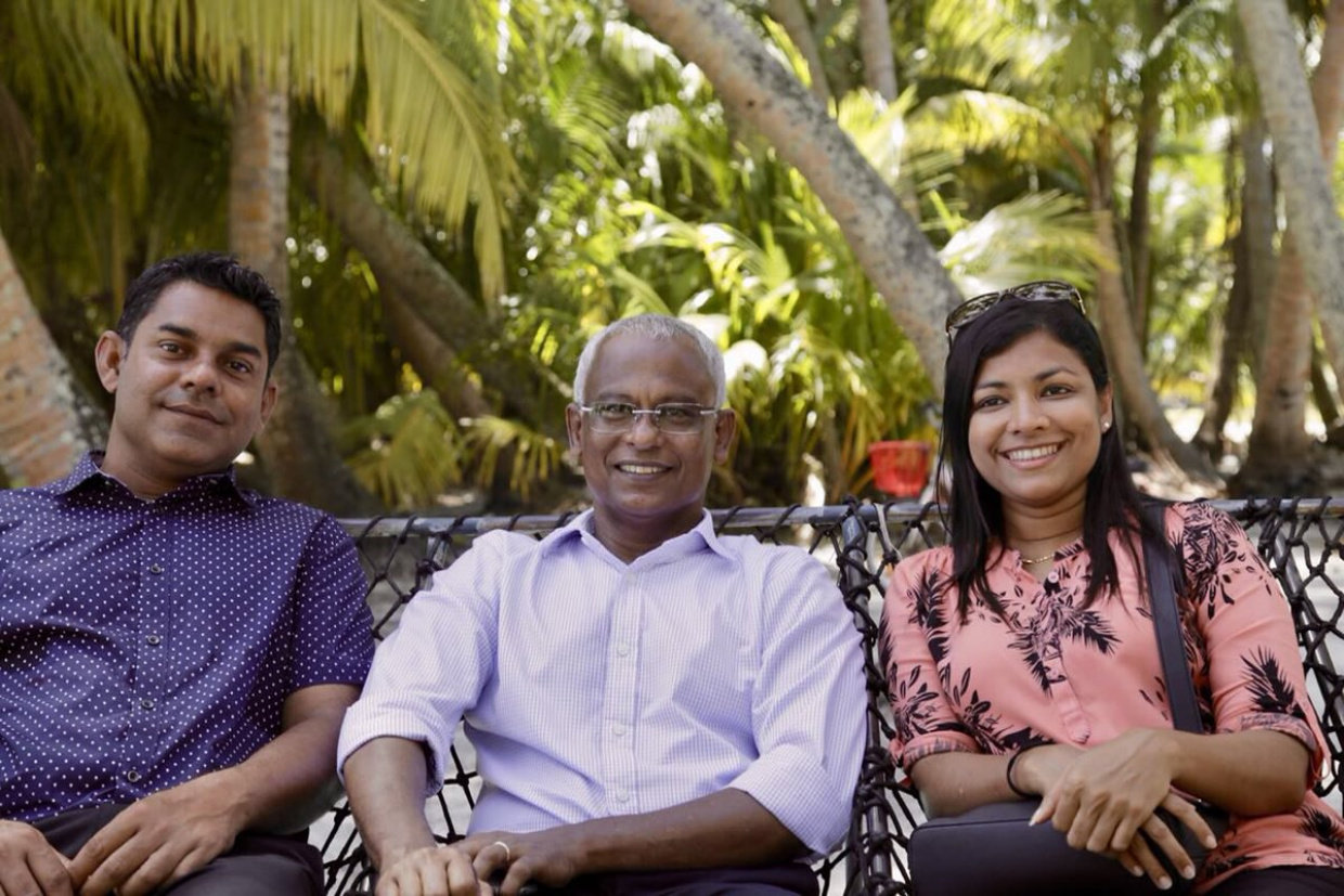 ކަންކަމުގައި ރައީސް އާއި މަޝްވަރާކުރުމަކީ ރައްޔިތުންނާއި ދެކޮޅުވެރިވުމެއް ނޫން: ރޮޒައިނާ