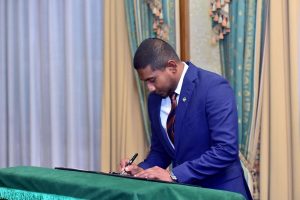 ކުޅިވަރާއިބެހޭ ވަޒީރުގެ މަސްއޫލިއްޔަތާއި ބާރުތައް ކަނޑައަޅައި ޤާނޫނަށް އިސްލާހު ގެންނަނީ