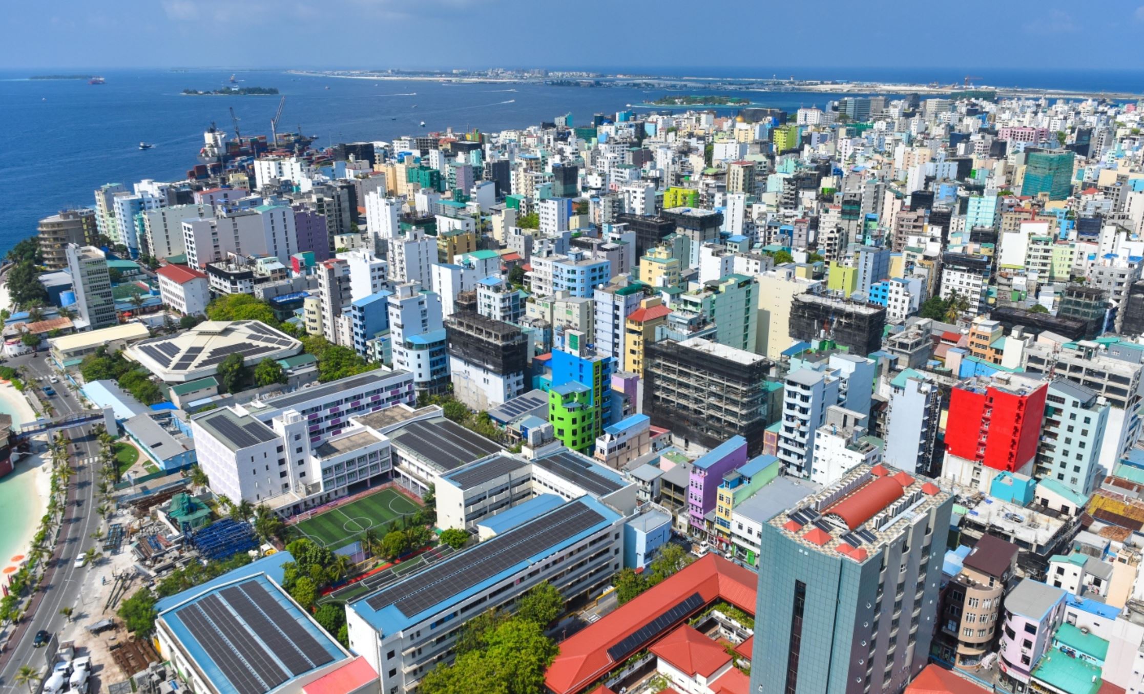 މާލޭއިން ކަރަންޓު ކެނޑި އިންޓަރނެޓް ޚިދުމަތަށް ބުރޫ އަރައިފި