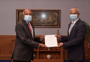 ސިއްހީ ދާއިރާގެ ޚިދުމަތްތެރިންގެ އުޖޫރައަށް ގެނެސްދެއްވި ހެޔޮ ބަދަލަށް މިނިސްޓަރުގެ ޝުކުރު