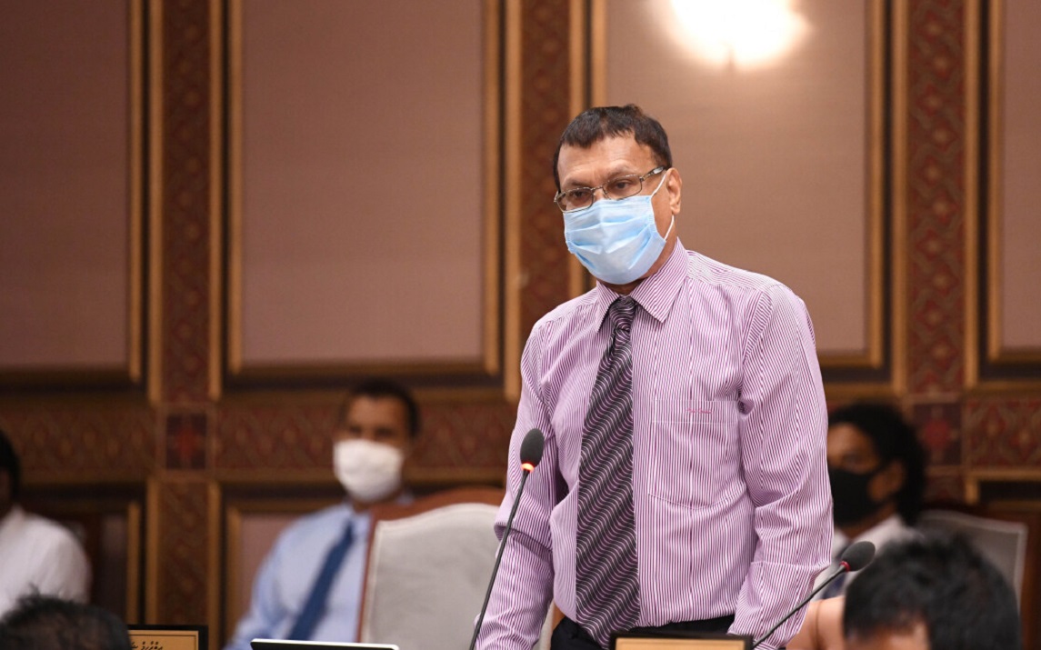 ބަރުލަމާނީ ނިޒާމެއްގައި މަޖިލިސް ގެރިބަކަރީގެ އުސޫލަށް ދިއުމުގެ ބިރު ވަރަށްބޮޑު: ޝަރީފް