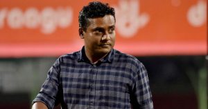 އޭފްއެފްސީ "ބީ" ލައިސަންސް ހުއްދަ ޝާޒްލީ އަދި ޑުންގާއަށް