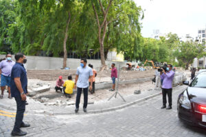 މާލޭގައި ޢާންމު ދަތުރުފަތުރުގެ ޚިދުމަތް ތަރައްޤީކުރުމަށް ކުރަމުންދާ މަސައްކަތްތައް ނާއިބު ރައީސް ބައްލަވާލައްވައިފި