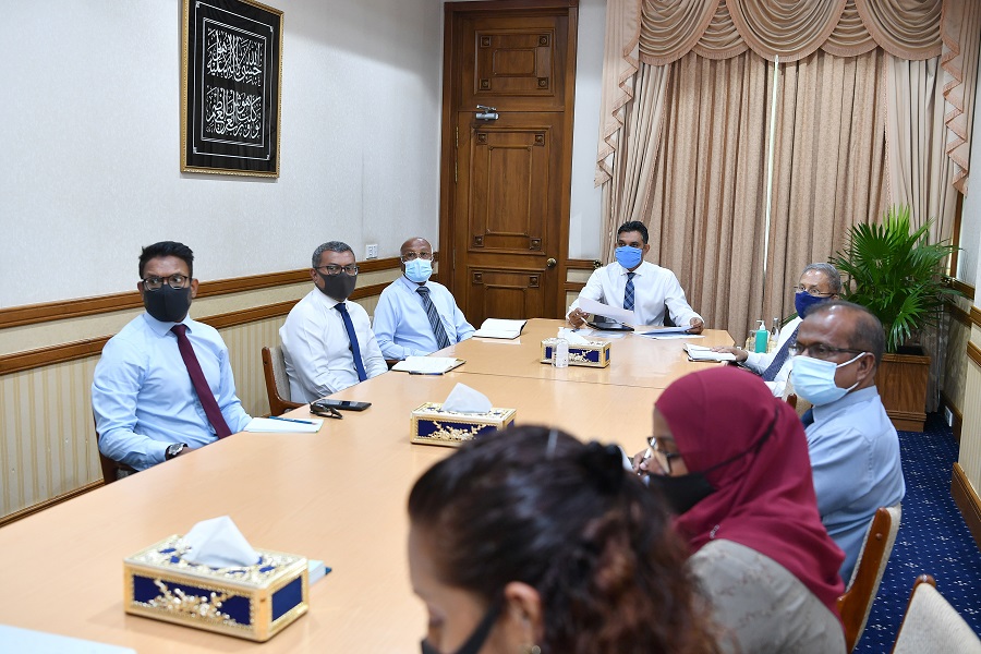 ޢާންމު ތަންތަނުގައި ދުންފަތުގެ އިސްތިޢުލާމުކުރުން މަނާކުރުމާ ގުޅޭގޮތުން މަޝްވަރާކުރާ ކޮށްފި