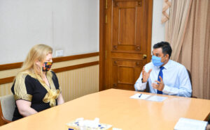 ކޯވިޑް-19 އިން އަރައިގަތުމުގަ ރާއްޖޭގެ މަސައްކަތަށް އ.ދ.ގެ ރެޒިޑެންޓް ކޯޑިނޭޓަރުގެ ތަޢުރީފް