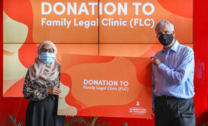 ގައުމީ ބެންކުން ފެމިލީ ލީގަލް ކްލިނިކަށް 50،000 ރުފިޔާ ހަދިޔާކޮށްފި