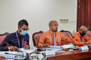 ޑިސެމްބަރު 15ގެ ކުރިން ކައުންސިލް އިންތިޚާބު ބޭއްވުމަށް ހުއްދަ ނުލިބިއްޖެނަމަ ނުބޭއްވޭނެ: އީސީ ޝަރީފް
