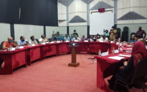 ބަދުއަޚްލާޤީ ޢަމަލުތަކާއި ޖިންސީ ވާހަކަތަކަށް ހިއްވަރުލިބޭ ގޮތަށް އަމަލުކުރާ މީޑިޔާތަކާއިމެދު ހަރުކަށި ފިޔަވަޅު އަޅާނަން: އެމްއެމްސީ