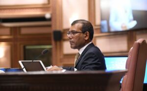 ނަޝީދު ވާދަވެރިންނަށް: މަޖިލީހުގެ ރައީސްކަމުން ވަކި ނުކުރެވޭނެ