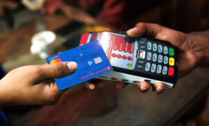 ޕީއޯއެސް މެދުވެރިކޮށް މަހަކު 30،000 ރުފިޔާ ގެ ވިޔަފާރިވާނަމަ މިހާރު ބީއެމްއެލްގެ ރީޓެއިލަރސް ލޯނު ލިބޭނެ