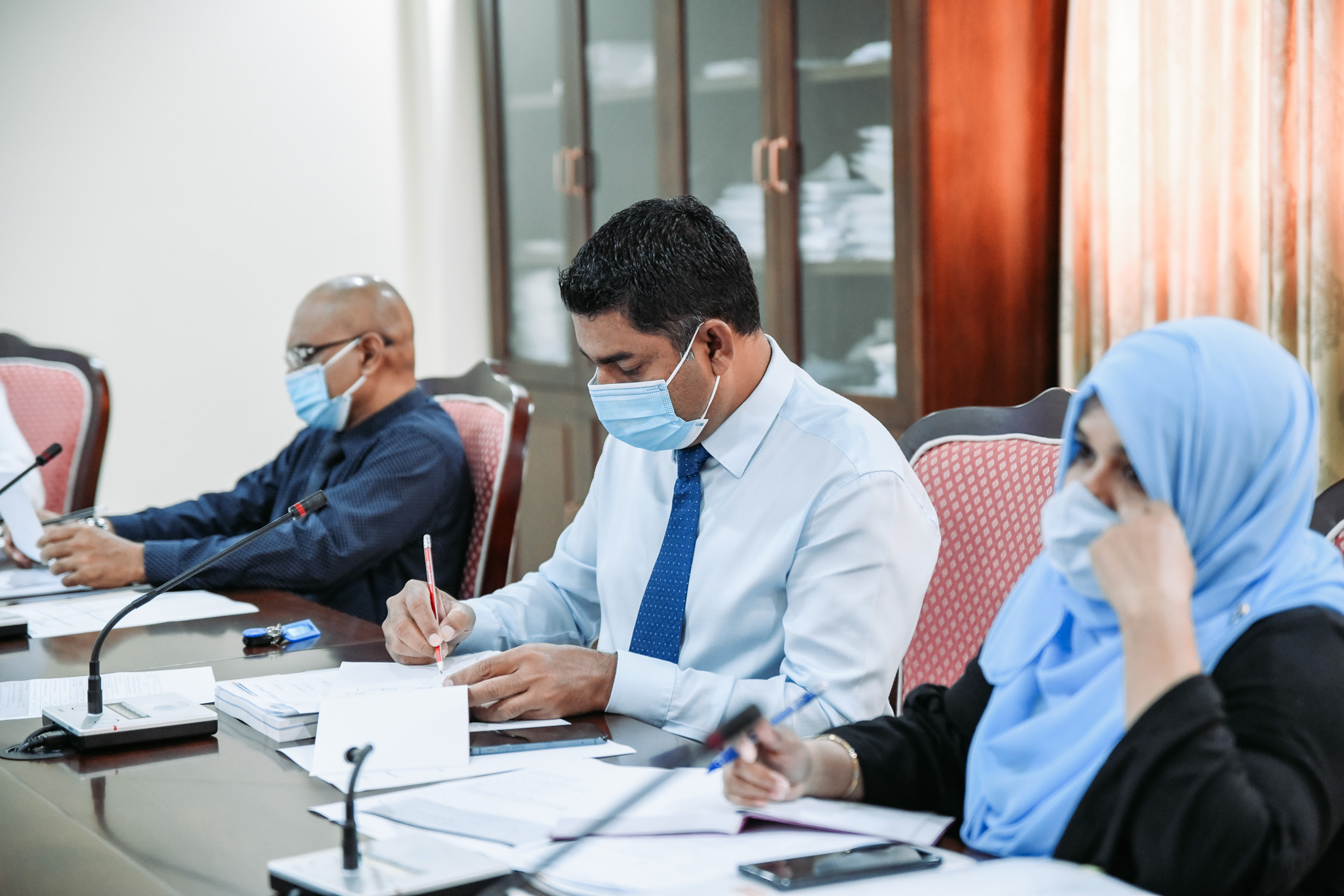 ކޮމެޓީން ބަޖެޓް ރިޕޯޓް ބުރާސްފަތި ދުވަހަށް ނިންމަން އަމާޒު ހިފައިފި