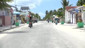 އައްޑޫ އިން މީހަކު ޕޮޒިޓިވްވެ، ގިނަ ބަޔަކަށް ބަލިޖެހުމުގެ ފުރުޞަތު ބޮޑުވެ ކަރަންޓީންވާން ޖެހިއްޖެ