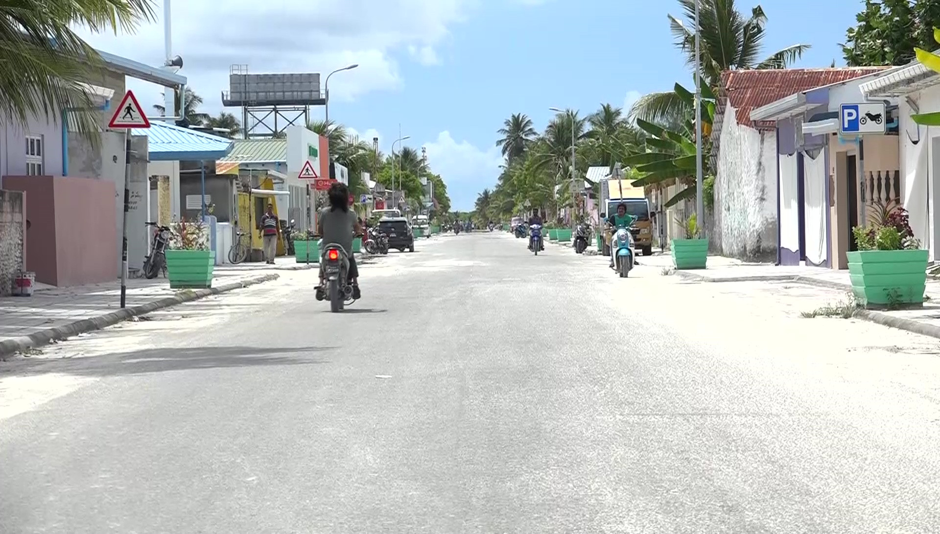 އައްޑޫ އިން މީހަކު ޕޮޒިޓިވްވެ، ގިނަ ބަޔަކަށް ބަލިޖެހުމުގެ ފުރުޞަތު ބޮޑުވެ ކަރަންޓީންވާން ޖެހިއްޖެ