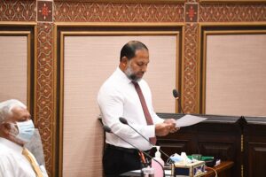 އިމްރާނަށް އިތުބާރު އޮތްކަމަށް މަޖިލީހުން ފާސްކޮށްފި