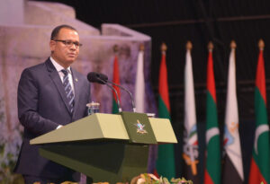 އަސްކަރިއްޔާއިން ބަޣާވާތެއް ނުކުރާނެ ކަމުގެ ފުރިހަމަ ޔަގީންކަން އެބައޮތް: އާދަމް ޝަރީފް