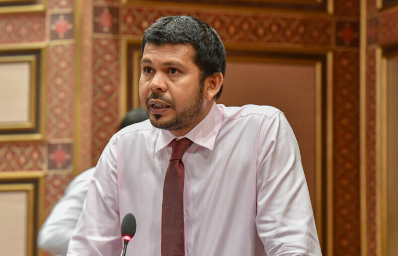 ހުށަހަޅާފައިވަނީ ރައީސްގެ ސިޔާސަތަށް ނުފެތޭ ޚިޔާލީ ބަޖެޓެއް: ވަހީދު