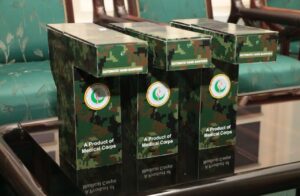 އެމްއެންޑީއެފްގެ ސްޓާފް ސާރޖަންޓަކު އޮޓޮމެޓިކް ސެނިޓައިޒަރ މެޝިނެއް އުފައްދައިފި