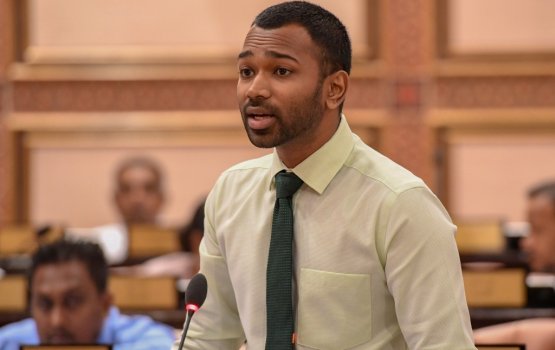 މީކާއިލް ގޮވައިގެން މަލީހު ސްޕްރީމް ކޯޓަށް