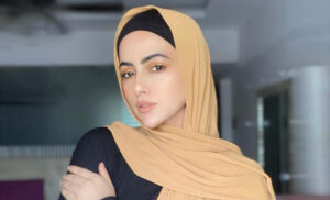 ސަނާ ޚާން ކައިވެނި ކޮށްފި، މީސް މީޑިއާ އަށް ދޫކޮށްލީ މި ފޮޓޯ!