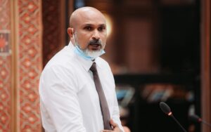 ދީނީ ކަންކަމުގަ ޕާޓީ ސްޓޭންޑް އޮތަސް، އިސްކަން ދޭނީ ދީނީ އިލްމުވެރިންގެ ރައުޔަށް: ސަނީފު