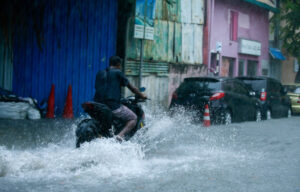 މޫސުން ގޯސްވެ ރ އަތޮޅުން ފެށިގެން އދ އަތޮޅަށް ޔެލޯ އެލާޓް ނެރެފި