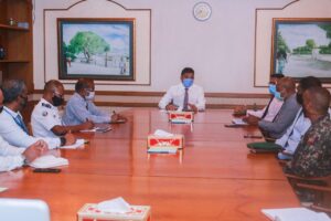 އެއަރޕޯޓުން ފޯރުކޮށްދޭ ޚިދުމަތްތައް ހަރުދަނާކުރުމަށް ނާއިބު ރައިސް މަޝްވަރާކުރައްވައިފި
