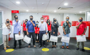 ބީއެމްއެލްގެ މުވައްޒަފުންނަށް ސައިން ލޭންގްއޭޖް ދަސްކޮށްދިނުމަށް ނިންމައިފި