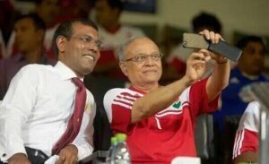 މައުމޫން، ނަޝީދަށް: ދެފަރާތަކުން މަޝްވަރާ ކޮށްލައިގެން ނިޒާމު ބަދަލެއް ނުކުރެވޭނެ