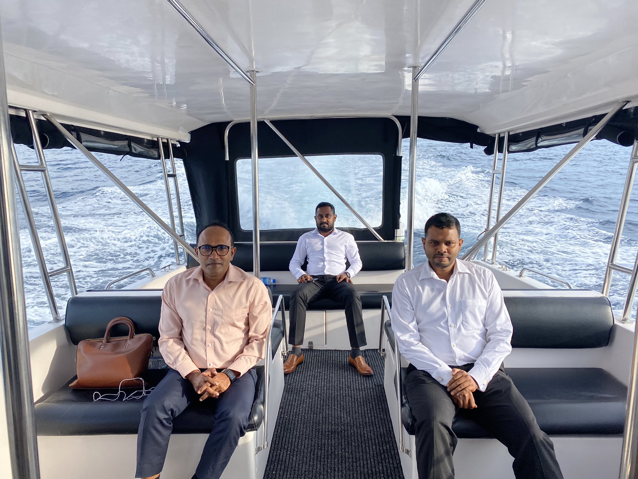 ވަކީލުންނާ ބައްދަލުވުންވެސް ރ.ޔާމީނަށް މިއޮތީ ހަނގުރާމައެއް ކުރުންފަދަ ކަމަކަށްވެފައި: ޑރ.ޖަމީލް
