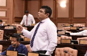 ރިސޯޓް މުވައްޒަފުންގެ ކުޑަކުރި މުސާރަ ބޮޑުކުރުމަށް ބޮންޑޭ ގޮވާލައްވައިފި