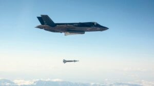 އެމެރިކާއިން ސައުދީ އަރަބިއާއަށް 290 މިލިއަން ޑޮލަރުގެ ހަތިޔާރު ވިއްކަނީ