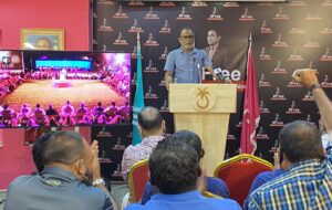 ކިތަންމެ ވަރަކަށް ހިފެހެއްޓެވިޔަސް، ބޮޑުތަނުން މިސަރުކާރު ބަލިކުރާނަން: އަދުރޭ