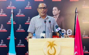 އިންތިޤާލީ އިންސާފުގެ ޤާނޫނުން، ފުރަތަމަ ދަޢުވާ އުފުލަން ޖެހެނީ ރ.ނަޝީދަށް: އަދުރޭ