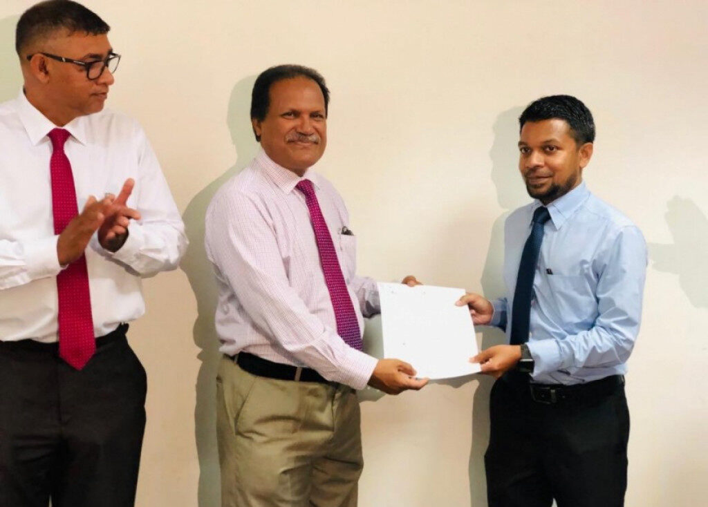 ޓްރާންސްޕޯޓްގެ ޕީއެސް އިސްތިއުފާދެއްވައިފި