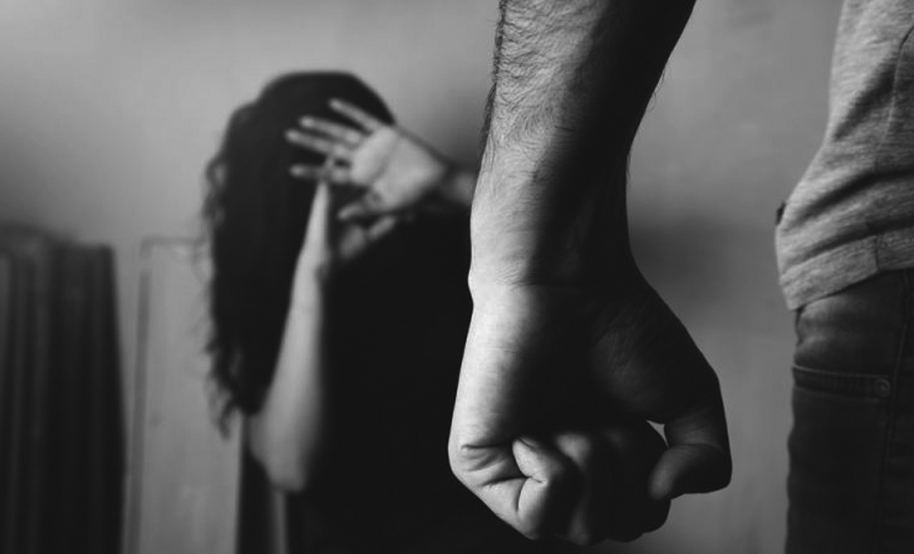 ރުޤުޔާ ކުރުމުގެ ނަމުގައި 4 މައިންނަށް އަނިޔާކުރި ދެމީހުނަށް ދައުވާ ކޮށްފި